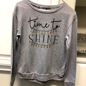 Grey holiday sweatshirt- girls